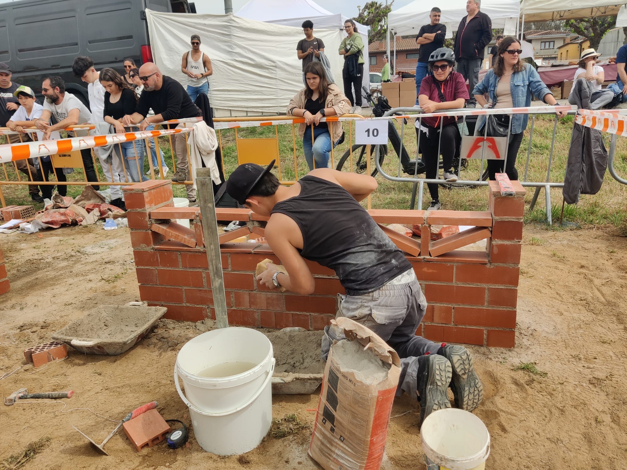 24 participants en el 25è concurs de paletes de Campllong